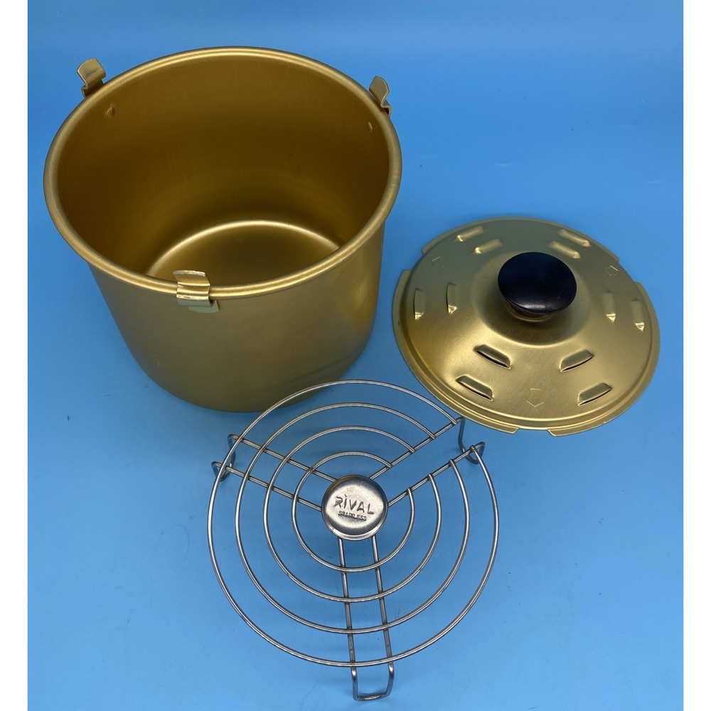 VINTAGE - RIVAL BREAD 'N CAKE BAKE PAN -  WITH TRIVET - FOR USE IN CROCK POT